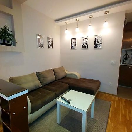 Apartment Oasis Belgrade Exterior photo